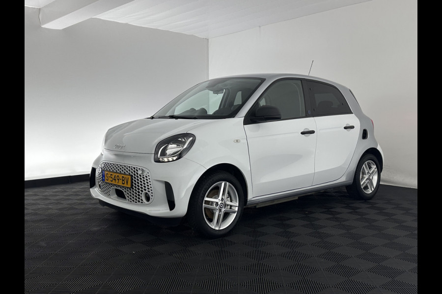 Smart Forfour EQ Comfort 18 kWh [ 3-Fase ] {SOH-96%} Aut. *HEATED-COMFORTSEATS | DAB+ | AIRCO | CRUISE | 15''ALU | PRIVACY-GLASS*