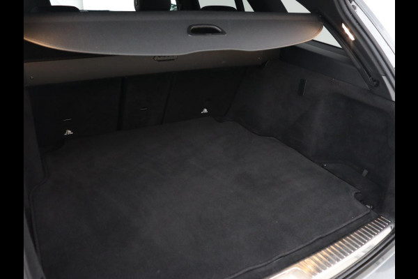 Mercedes-Benz C-Klasse 160 AMG Limited | Stoelverwarming | Leder/Alcantara | Camera | Carplay | Digital Cockpit | Navigatie | Park Assist | Full LED