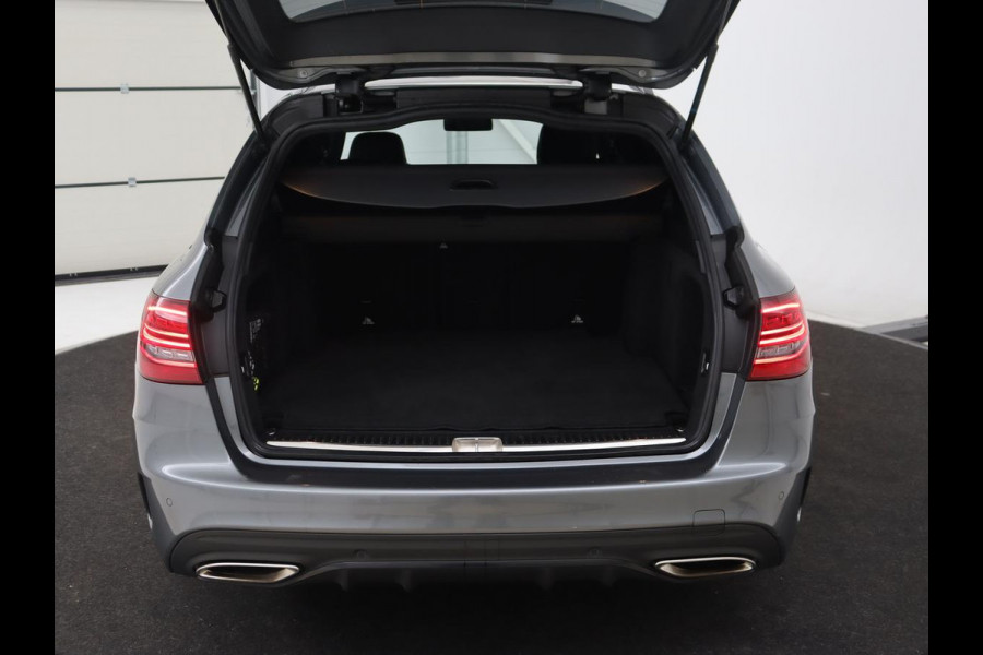 Mercedes-Benz C-Klasse 160 AMG Limited | Stoelverwarming | Leder/Alcantara | Camera | Carplay | Digital Cockpit | Navigatie | Park Assist | Full LED