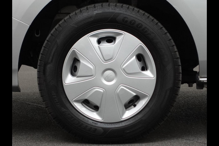 Ford Transit Custom 131pk L2H1 Trend Trekhaak Camera Cruise control Airco Parkeersensoren 3-Zits Euro6