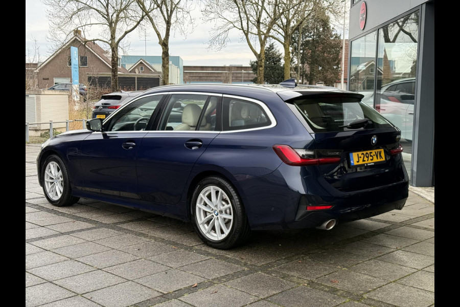 BMW 3 Serie Touring 330e Aut. eDrive Executive Edition | Trekhaak | Harman Kardon | Stoel Verwarming |