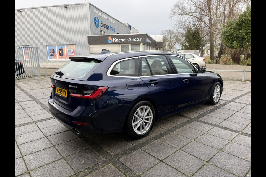 BMW 3 Serie Touring 330e Aut. eDrive Executive Edition | Trekhaak | Harman Kardon | Stoel Verwarming |
