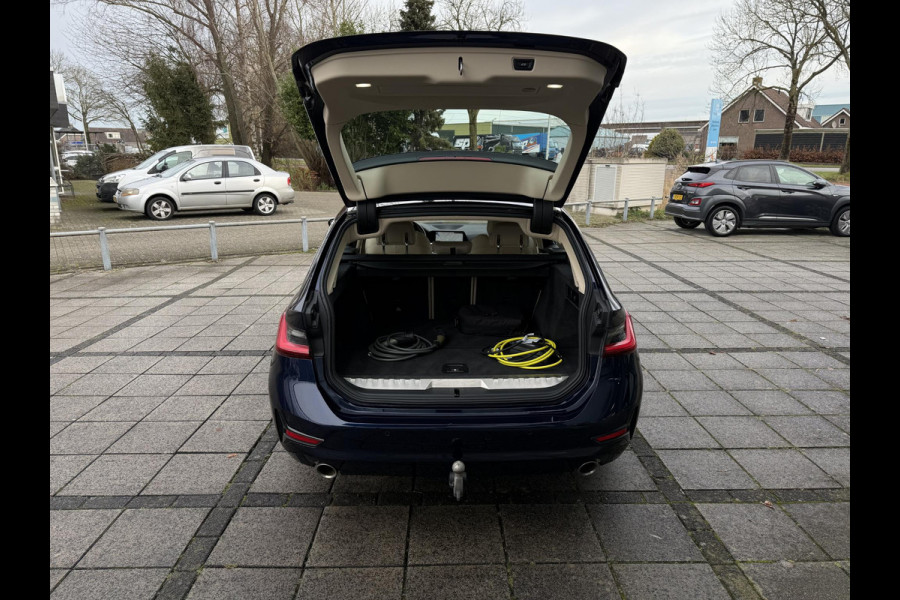 BMW 3 Serie Touring 330e Aut. eDrive Executive Edition | Trekhaak | Harman Kardon | Stoel Verwarming |
