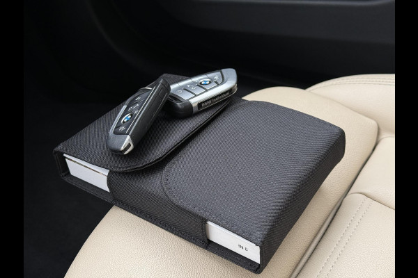 BMW 3 Serie Touring 330e Aut. eDrive Executive Edition | Trekhaak | Harman Kardon | Stoel Verwarming |