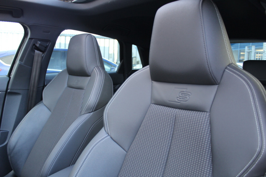 Audi A3 Sportback 35 TFSI edition one | Trekhaak | Panoramadak | Adaptieve Cruise | Matrix | Navigatie