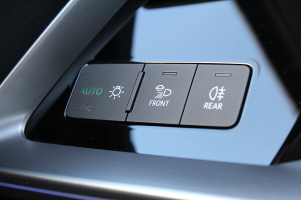 Audi A3 Sportback 35 TFSI edition one | Trekhaak | Panoramadak | Adaptieve Cruise | Matrix | Navigatie