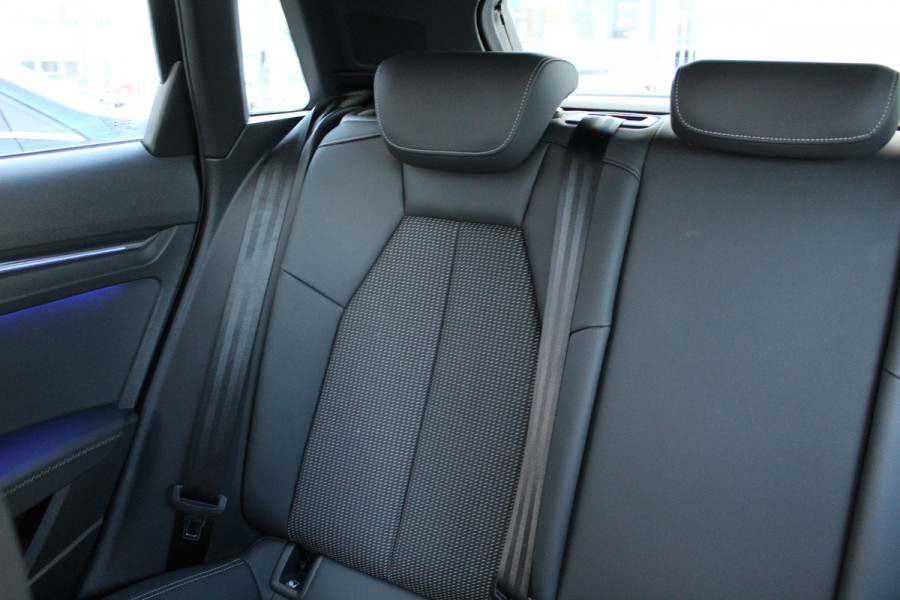 Audi A3 Sportback 35 TFSI edition one | Trekhaak | Panoramadak | Adaptieve Cruise | Matrix | Navigatie