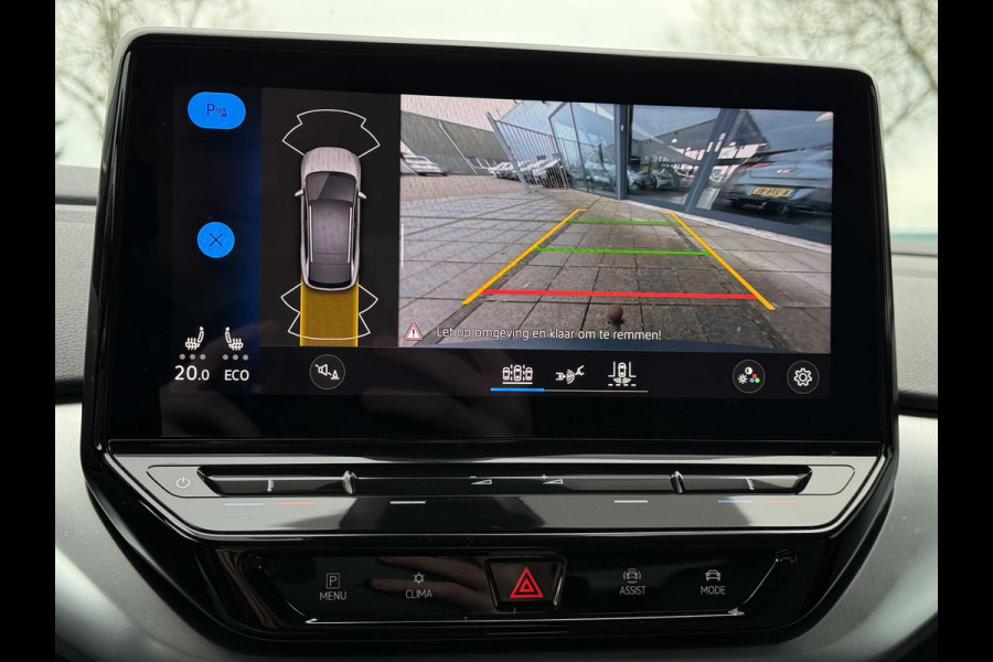 Volkswagen ID.4 First 77 kWh | Trekhaak | Warmtepomp | Camera | Navi |