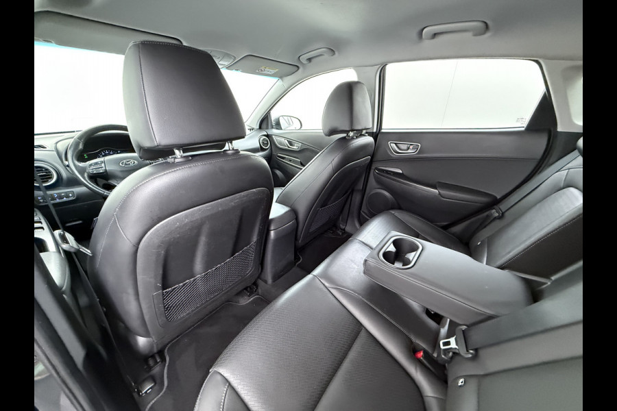 Hyundai Kona EV 64kWh SOH 100% Leer Warmtepomp Camera Adap. Cruise + stop&go Apple Carplay Android Comfort Ecc Pdc Navi Isofix DAB Led Lmv 17" Lane Assist FCA Keyless 1e Eigenaar Origineel Nederlandse Auto € 45.000 nieuw !