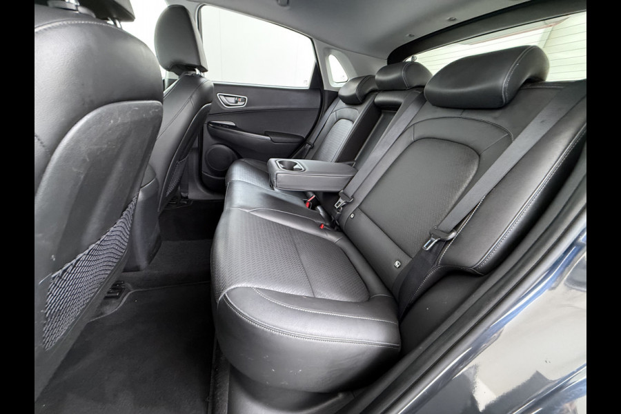 Hyundai Kona EV 64kWh SOH 100% Leer Warmtepomp Camera Adap. Cruise + stop&go Apple Carplay Android Comfort Ecc Pdc Navi Isofix DAB Led Lmv 17" Lane Assist FCA Keyless 1e Eigenaar Origineel Nederlandse Auto € 45.000 nieuw !