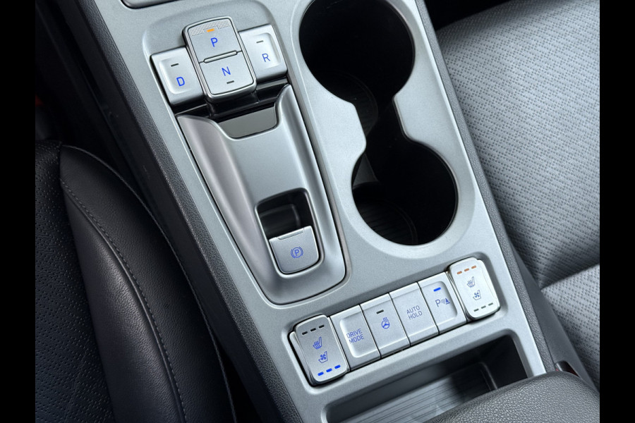 Hyundai Kona EV 64kWh SOH 100% Leer Warmtepomp Camera Adap. Cruise + stop&go Apple Carplay Android Comfort Ecc Pdc Navi Isofix DAB Led Lmv 17" Lane Assist FCA Keyless 1e Eigenaar Origineel Nederlandse Auto € 45.000 nieuw !