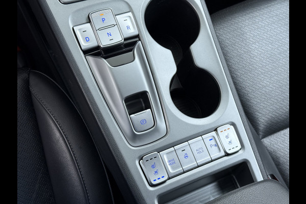 Hyundai Kona EV 64kWh SOH 100% Leer Warmtepomp Camera Adap. Cruise + stop&go Apple Carplay Android Comfort Ecc Pdc Navi Isofix DAB Led Lmv 17" Lane Assist FCA Keyless 1e Eigenaar Origineel Nederlandse Auto € 45.000 nieuw !