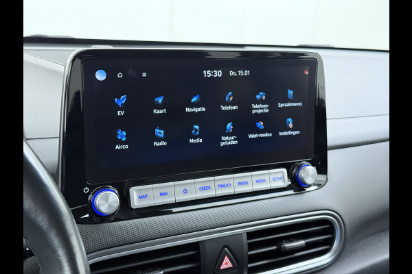 Hyundai Kona EV 64kWh SOH 100% Leer Warmtepomp Camera Adap. Cruise + stop&go Apple Carplay Android Comfort Ecc Pdc Navi Isofix DAB Led Lmv 17" Lane Assist FCA Keyless 1e Eigenaar Origineel Nederlandse Auto € 45.000 nieuw !