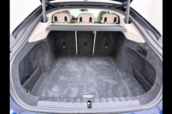 BMW i4 eDrive40 340pk High Executive 84 kWh SOH 99% Pano-Dak/Hefdak SportSt+Leer+(Stuur+)Verwarmd 360°Camera Adaptive-Cruise+s&go Park- Semi-Autopilot Drive-Assist-pro Active-Guard-Plus Elektr.Achterklep Draadl-Lader BAS ESP BMW Individual interieurlijsten Pianolak schwarz BMW Individual Exterieur Line Aluminium satiniert BMW Copilot-pack Dodehoekdetectie/correctie, Kruisend-verkeer-Detectie, rijstrooksensor met correctie, rondomzicht camera, uitwijk assistent) 0-100 5,6 sec. 1600kg trekvermogen! € 73.000 nieuw