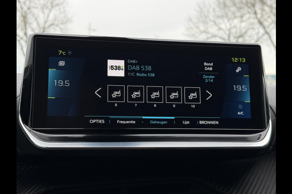 Peugeot e-2008 Aut. EV Allure 50kWh | Navi | Camera | 3D Cockpit |