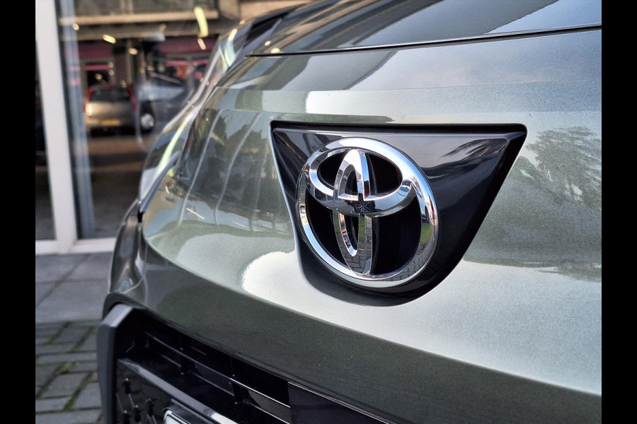 Toyota Aygo X 1.0 VVT-i MT Pulse Premium | Keyless, Stoelverwarming, Startknop, Bi-Tone, Apple CarPlay/Android Auto, Climate control