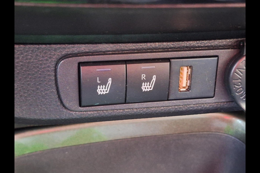 Toyota Aygo X 1.0 VVT-i MT Pulse Premium | Keyless, Stoelverwarming, Startknop, Bi-Tone, Apple CarPlay/Android Auto, Climate control