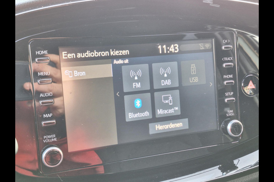 Toyota Aygo X 1.0 VVT-i MT Pulse Premium | Keyless, Stoelverwarming, Startknop, Bi-Tone, Apple CarPlay/Android Auto, Climate control