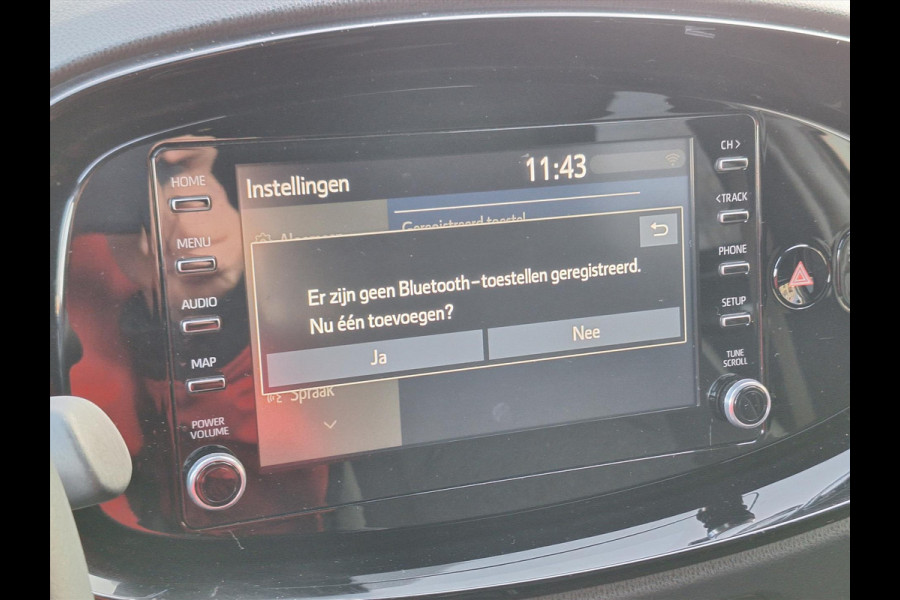 Toyota Aygo X 1.0 VVT-i MT Pulse Premium | Keyless, Stoelverwarming, Startknop, Bi-Tone, Apple CarPlay/Android Auto, Climate control