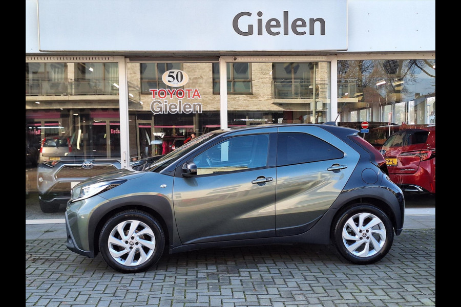Toyota Aygo X 1.0 VVT-i MT Pulse Premium | Keyless, Stoelverwarming, Startknop, Bi-Tone, Apple CarPlay/Android Auto, Climate control