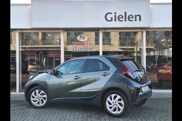 Toyota Aygo X 1.0 VVT-i MT Pulse Premium | Keyless, Stoelverwarming, Startknop, Bi-Tone, Apple CarPlay/Android Auto, Climate control