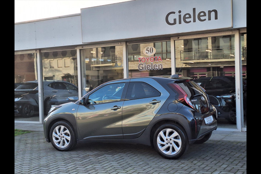 Toyota Aygo X 1.0 VVT-i MT Pulse Premium | Keyless, Stoelverwarming, Startknop, Bi-Tone, Apple CarPlay/Android Auto, Climate control