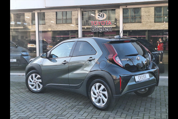 Toyota Aygo X 1.0 VVT-i MT Pulse Premium | Keyless, Stoelverwarming, Startknop, Bi-Tone, Apple CarPlay/Android Auto, Climate control