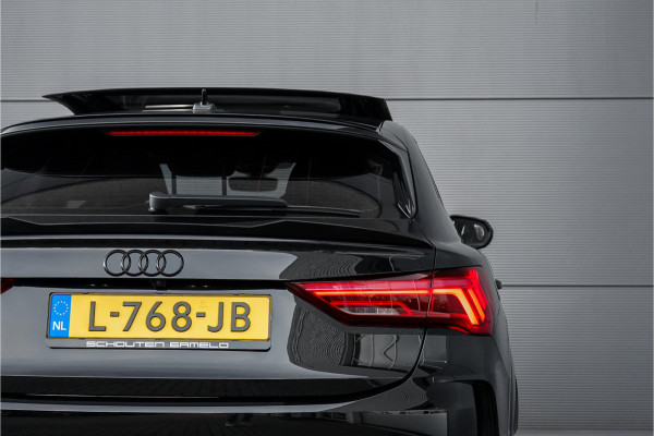 Audi Q3 Sportback TFSI RS Pano B&O 21" Zwart Optiek