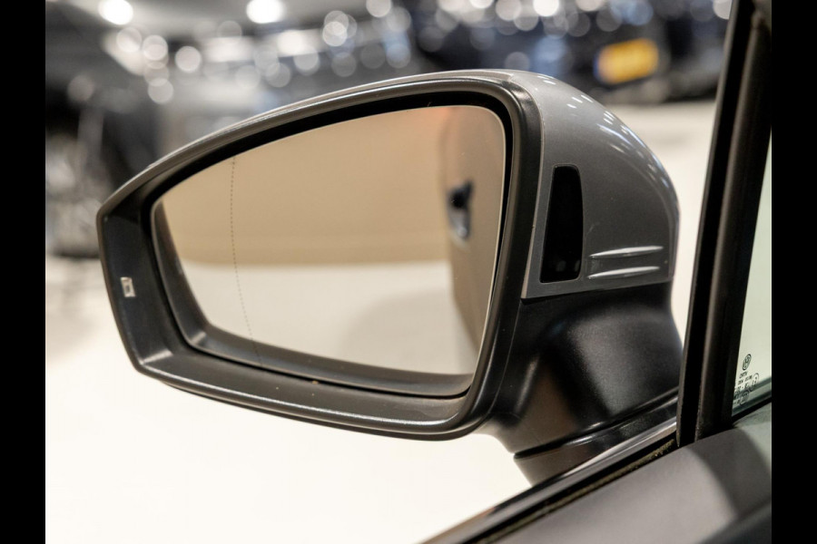 Volkswagen Tiguan Allspace 2.0 TSI 4Motion 2x R-Line 7 Persoons / 220pk / Trekhaak / Dynaudio / Leder / Rondomzicht camera /