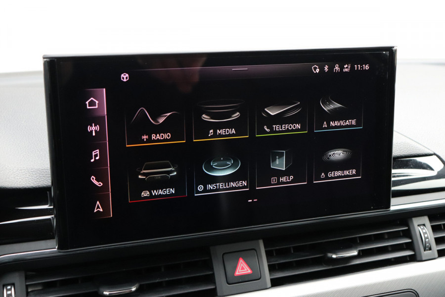 Audi A4 Avant 45 TFSI Quattro S-line Black Optic Massage HU Disp. Matrix Trekhaak