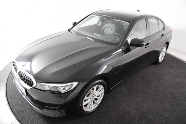 BMW 3-serie 330e *1ste Eigenaar*Leer*Navigatie*Parkassist*Keyless*