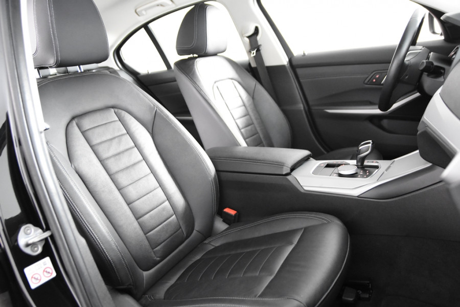 BMW 3-serie 330e *1ste Eigenaar*Leer*Navigatie*Parkassist*Keyless*