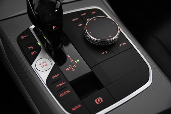 BMW 3-serie 330e *1ste Eigenaar*Leer*Navigatie*Parkassist*Keyless*