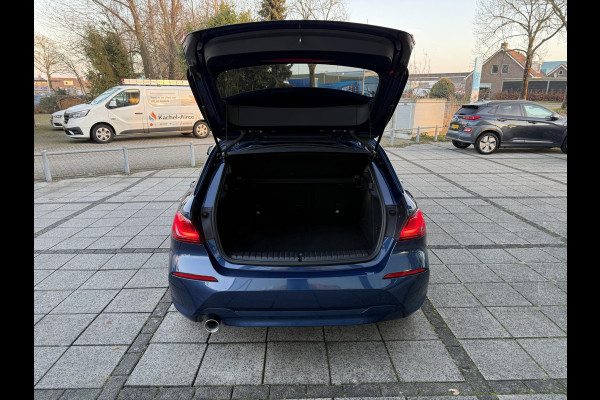 BMW 1-serie 116d Aut. Executive Bus. Edition | Facelift | Navi | Camera | Virtual i-Cockpit |