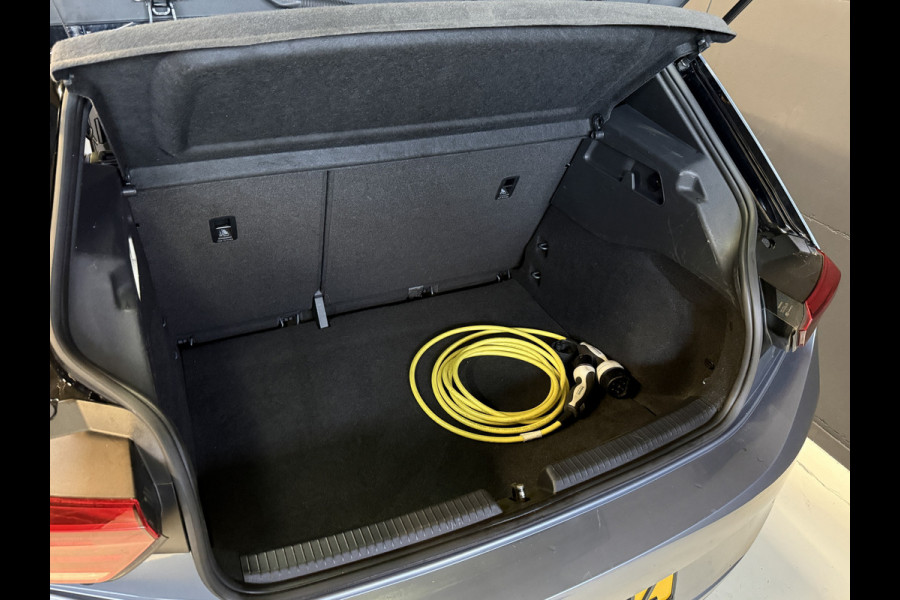 Volkswagen ID.3 Pro 58 kWh | Stoel/Stuurverwarming | Apple Carplay | Navi