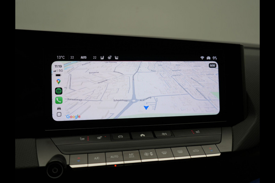 Opel Astra 1.6 GS Line Plug In Hybrid 180pk Dealer O.H. PHEV | Adaptive Cruise | Head Up | 360 Camera | Sportstoelen & Stuur Verwarmd | 18"L.M | Apple Carplay | Sfeerverlichting | Keyless | Blis | DAB |