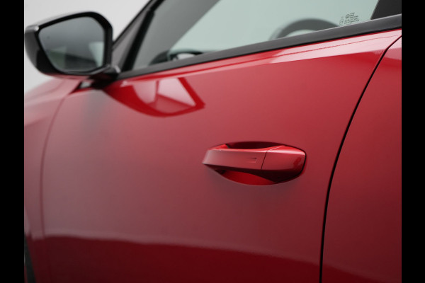 Opel Astra 1.6 GS Line Plug In Hybrid 180pk Dealer O.H. PHEV | Adaptive Cruise | Head Up | 360 Camera | Sportstoelen & Stuur Verwarmd | 18"L.M | Apple Carplay | Sfeerverlichting | Keyless | Blis | DAB |