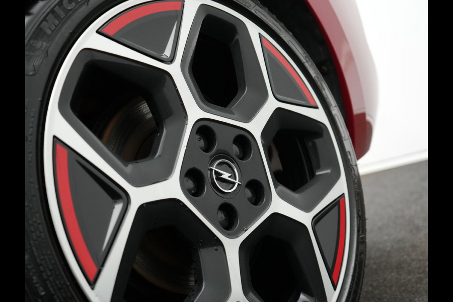 Opel Astra 1.6 GS Line Plug In Hybrid 180pk Dealer O.H. PHEV | Adaptive Cruise | Head Up | 360 Camera | Sportstoelen & Stuur Verwarmd | 18"L.M | Apple Carplay | Sfeerverlichting | Keyless | Blis | DAB |