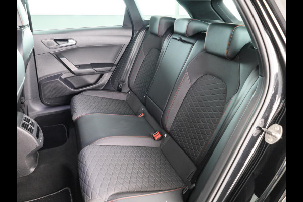 Seat Leon Sportstourer 1.5 TSI e-Hybrid FR PHEV First Edition 204 pk Automaat | Verlengde garantie | Navigatie | Parkeersensoren | Achteruitrijcamera | Adaptieve cruise control |