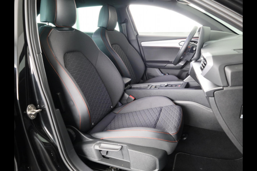 Seat Leon Sportstourer 1.5 TSI e-Hybrid FR PHEV First Edition 204 pk Automaat | Verlengde garantie | Navigatie | Parkeersensoren | Achteruitrijcamera | Adaptieve cruise control |