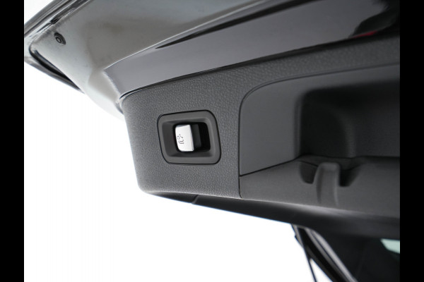 Mercedes-Benz EQC 400 4MATIC Business Solution 80 kWh {SOH-93%} (INCL-BTW) Aut *PANO | LEATHER | DIGI-WIDESCREEN | MEMORY-PACK | TOPVIEW | KEYLESS | HEATED-SPORTSEATS | DAB+ | PRIVACY-GLASS | TOWBAR | AMBIENTLIGHT | SHIFTPADDLES | 19' ALU*