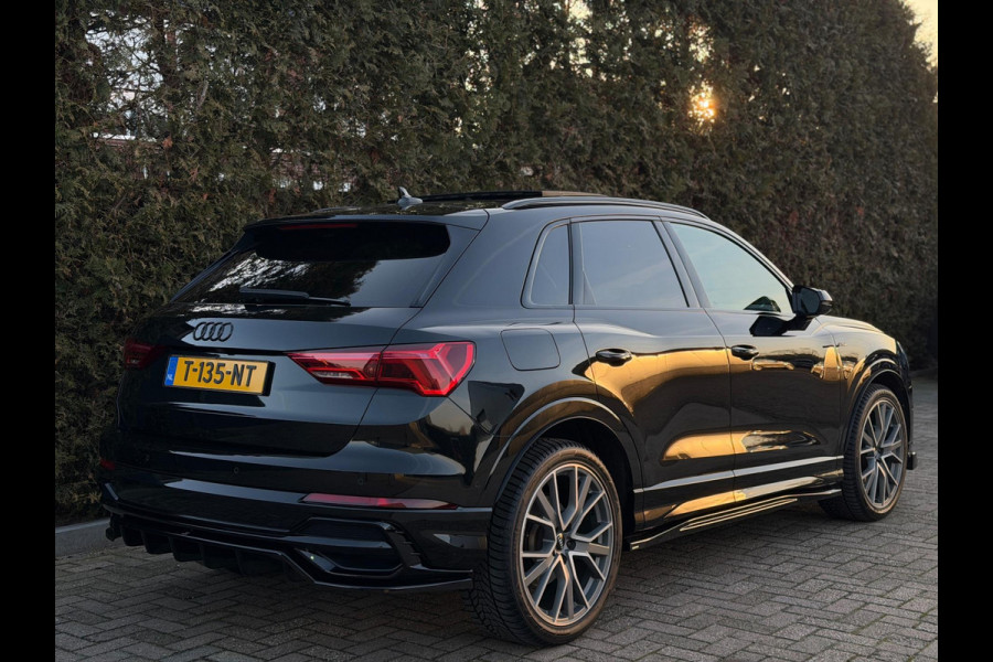 Audi Q3 45 TFSI Quattro 3x S-Line Sterrenhemel Tiffany B&O