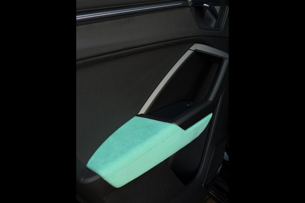 Audi Q3 45 TFSI Quattro 3x S-Line Sterrenhemel Tiffany B&O