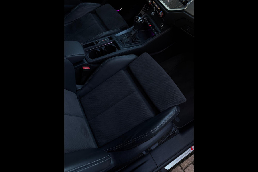 Audi Q3 45 TFSI Quattro 3x S-Line Sterrenhemel Tiffany B&O