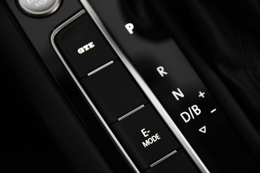 Volkswagen Passat Variant 1.4 TSI PHEV GTE DSG *1ste Eigenaar*Ambiente*Navigatie*