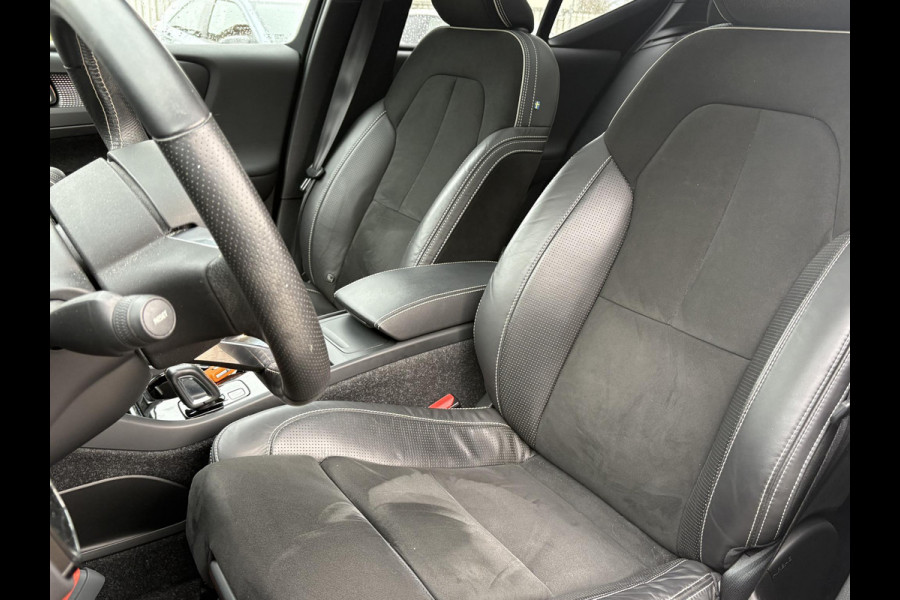 Volvo XC40 Recharge P8 AWD R-Design | Apple Carplay & AndroidAUTO | ACCU 89% |