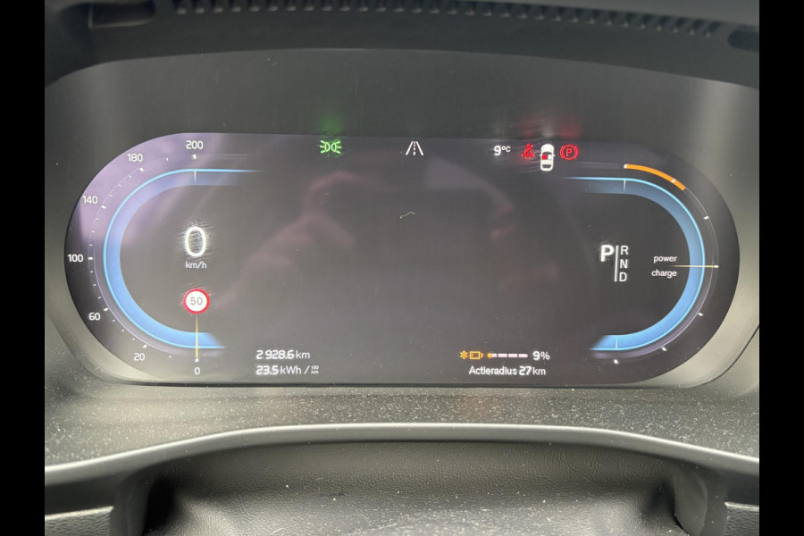 Volvo XC40 Recharge P8 AWD R-Design | Apple Carplay & AndroidAUTO | ACCU 89% |