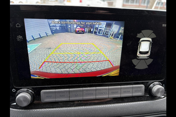 Hyundai Kona EV Premium Two-Tone 64 kWh | Apple Carplay/Android Auto | ACCU 99% |