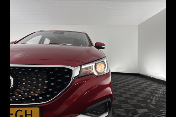 MG ZS EV Luxury 45 kWh {SOH-91%} (INCL-BTW) Aut. *PANO | LEATHER | CCS-FASTLOADER | KEYLESS | NAVI-FULLMAP | ADAPTIVE-CRUISE | CAMERA | HEATED-SPORTSEATS | CARPLAY | BLINDSPOT | DAB | LANE-ASSIST | 17''ALU*