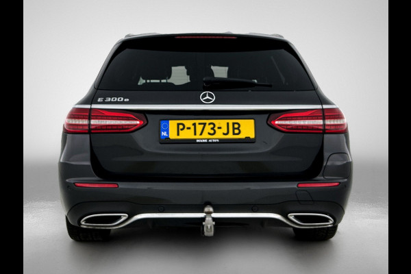 Mercedes-Benz E-Klasse Estate 300 e Hybride Business Solution AMG / Trekhaak / Leder / Wide screen / Navigatie /